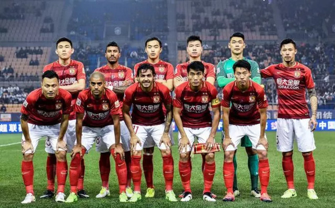 只能通过一